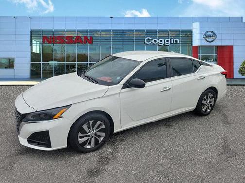 2025 Nissan Altima S FWD