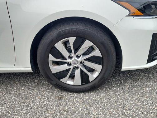 2025 Nissan Altima S FWD