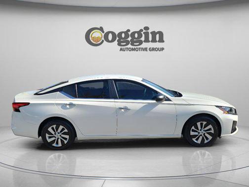 2025 Nissan Altima S FWD