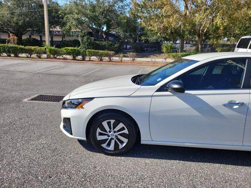 2025 Nissan Altima S FWD