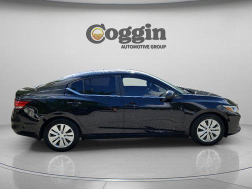 Super Black 2022 Nissan Sentra S
