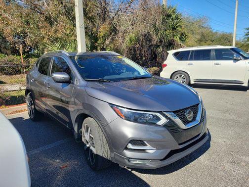 2022 Nissan Rogue Sport SL