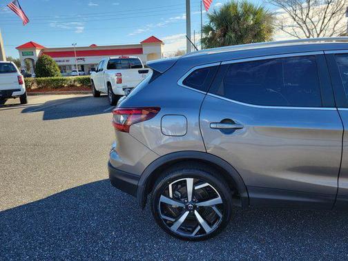 2022 Nissan Rogue Sport SL