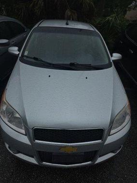 Silver Ice Metallic 2011 Chevrolet Aveo 5 LT