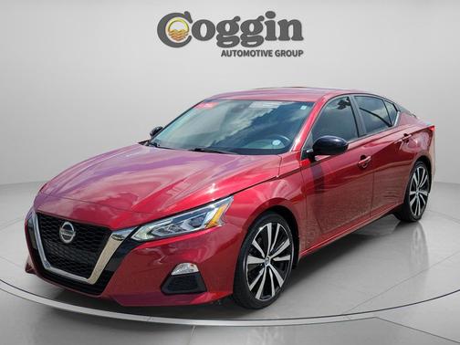 Scarlet Ember Tintcoat 2022 Nissan Altima SR FWD