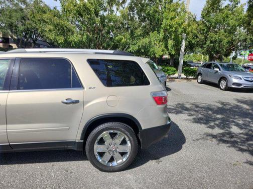 2010 GMC Acadia SLT-2