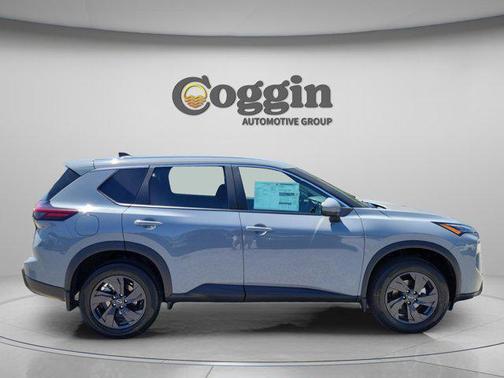 Boulder Gray Pearl 2026 Nissan Rogue SV