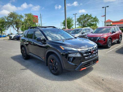 2025 Nissan Rogue Rock Creek