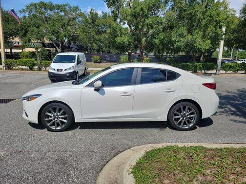 2018 Mazda Mazda3 Touring