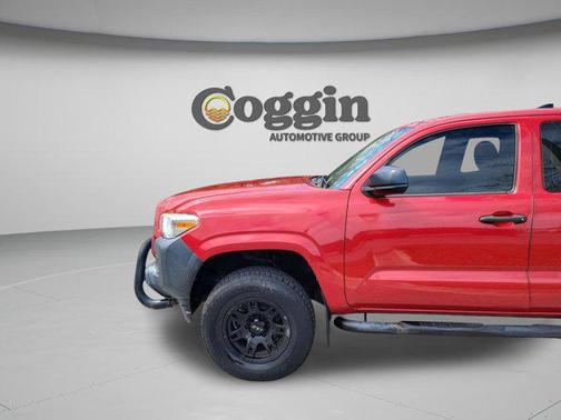 2017 Toyota Tacoma SR