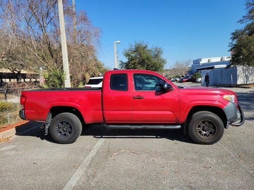 2017 Toyota Tacoma SR
