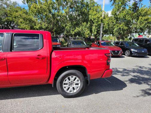 2023 Nissan Frontier SV