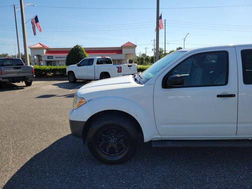 2013 Nissan Frontier S