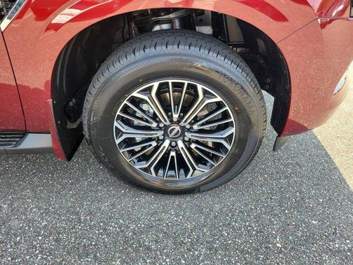2025 Nissan Armada Platinum 2WD