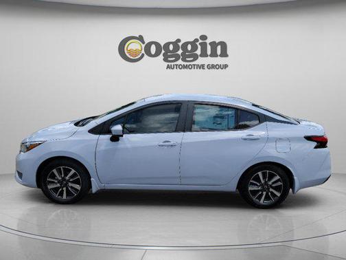 Gray Sky Pearl 2025 Nissan Versa 1.6 SV