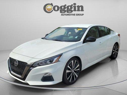 2020 Nissan Altima SR FWD