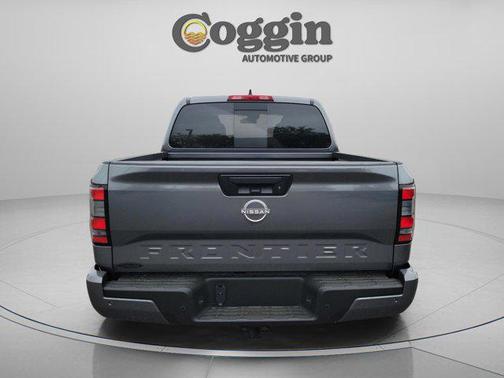Gun Metallic 2026 Nissan Frontier SV