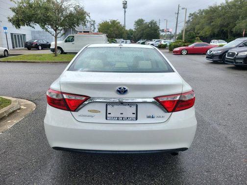 2015 Toyota Camry Hybrid XLE