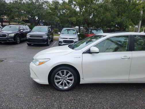 2015 Toyota Camry Hybrid XLE