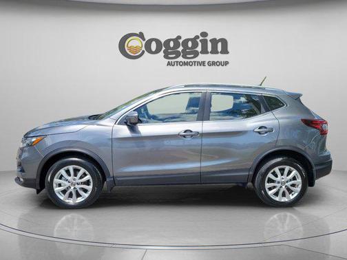 Gun Metallic 2022 Nissan Rogue Sport SV