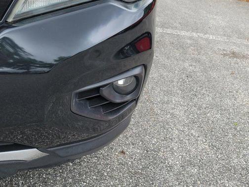 2017 Nissan Pathfinder SL