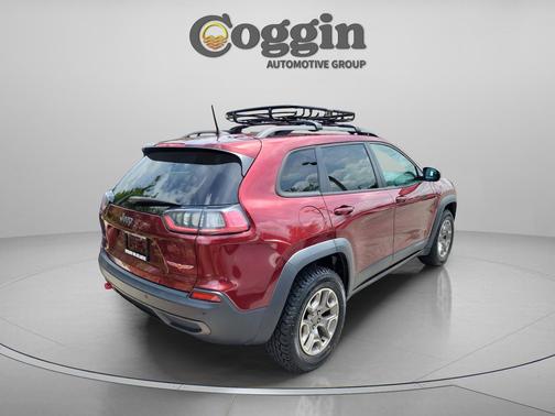 Velvet Red Pearlcoat 2020 Jeep Cherokee Trailhawk