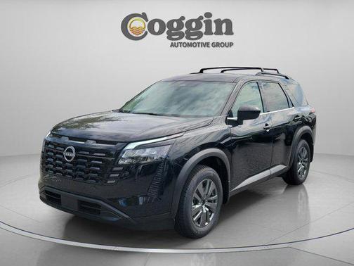 Super Black 2026 Nissan Pathfinder SV