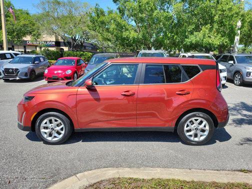 2023 Kia Soul LX