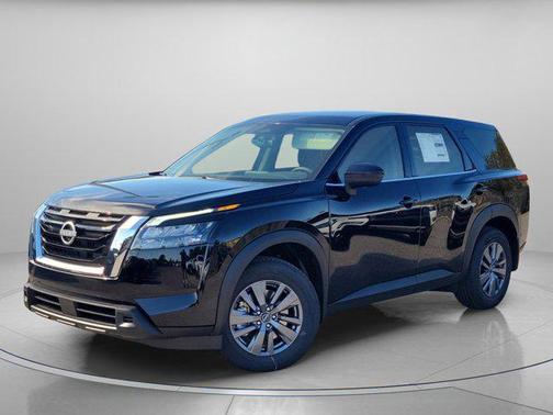 2025 Nissan Pathfinder S FWD