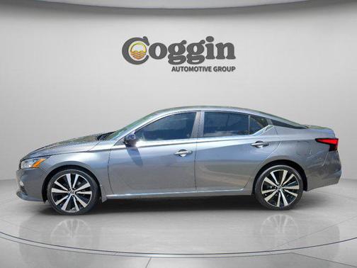 Gun Metallic 2021 Nissan Altima SR Intelligent AWD