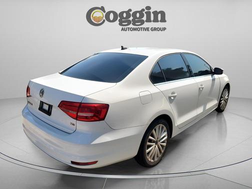 Pure White 2017 Volkswagen Jetta 1.4T S