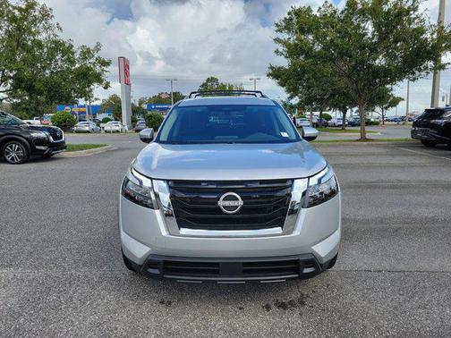 2025 Nissan Pathfinder SV FWD