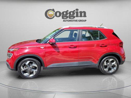Scarlet Red Pearl 2023 Hyundai VENUE Limited