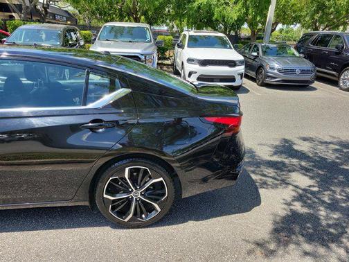 2023 Nissan Altima SR FWD