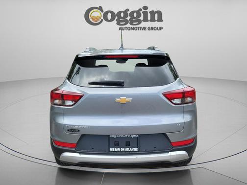 Sterling Gray Metallic 2026 Chevrolet Trailblazer LT
