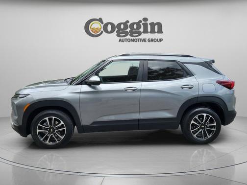 Sterling Gray Metallic 2026 Chevrolet Trailblazer LT