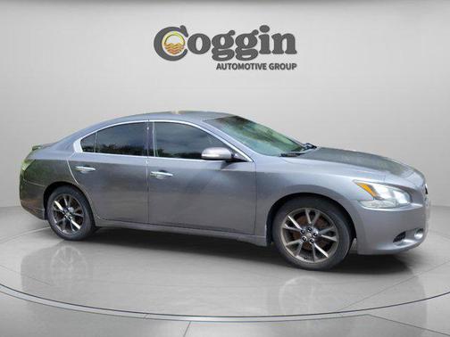 Gun Metallic 2014 Nissan Maxima S