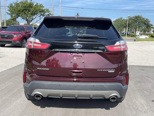 2020 Ford Edge Titanium