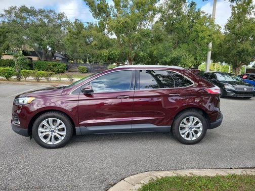 2020 Ford Edge Titanium