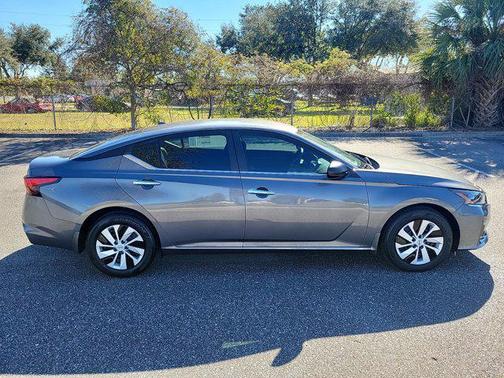 2025 Nissan Altima S FWD