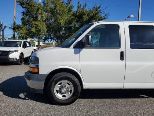 2017 Chevrolet Express 2500 LT