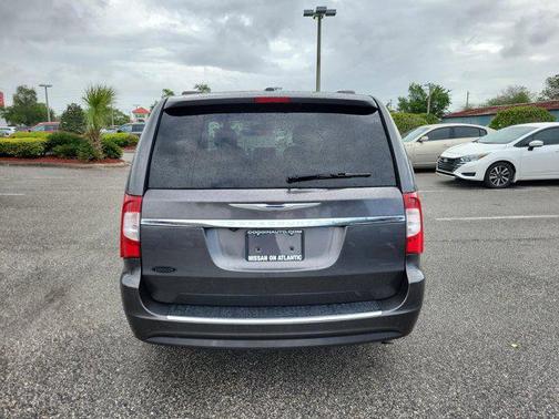 2015 Chrysler Town & Country Touring