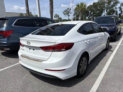 Quartz White Pearl 2017 Hyundai ELANTRA SE
