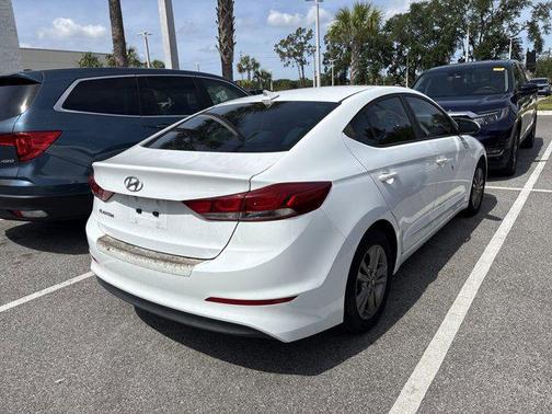 Quartz White Pearl 2017 Hyundai ELANTRA SE