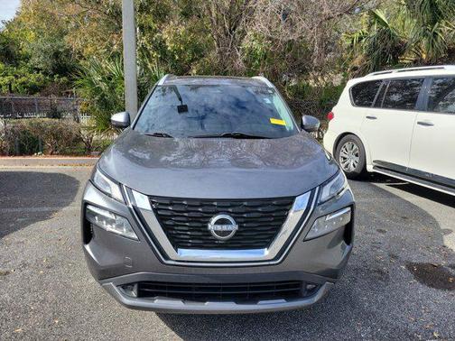 2022 Nissan Rogue SL