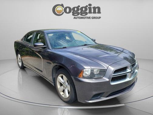 Granite Crystal Metallic Clearcoat 2014 Dodge Charger SE