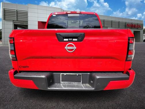 2025 Nissan Frontier SV