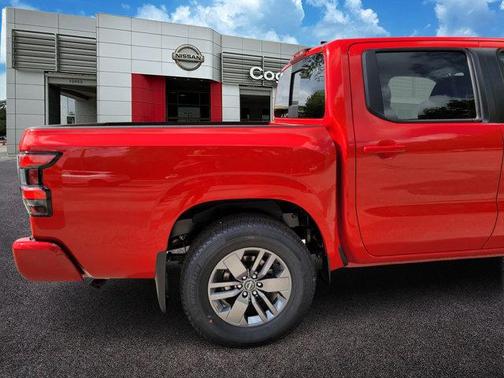 2025 Nissan Frontier SV