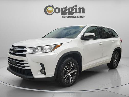 Blizzard Pearl 2018 Toyota Highlander LE Plus