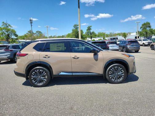 2025 Nissan Rogue Platinum